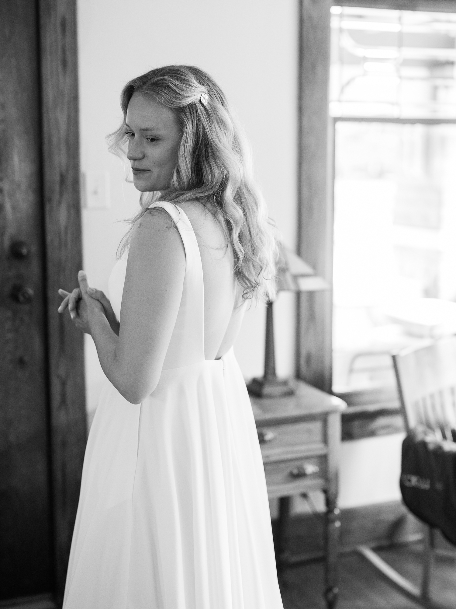 Downtown Fort Wayne Wedding by Indiana Wedding Photographer Courtney Rudicel 