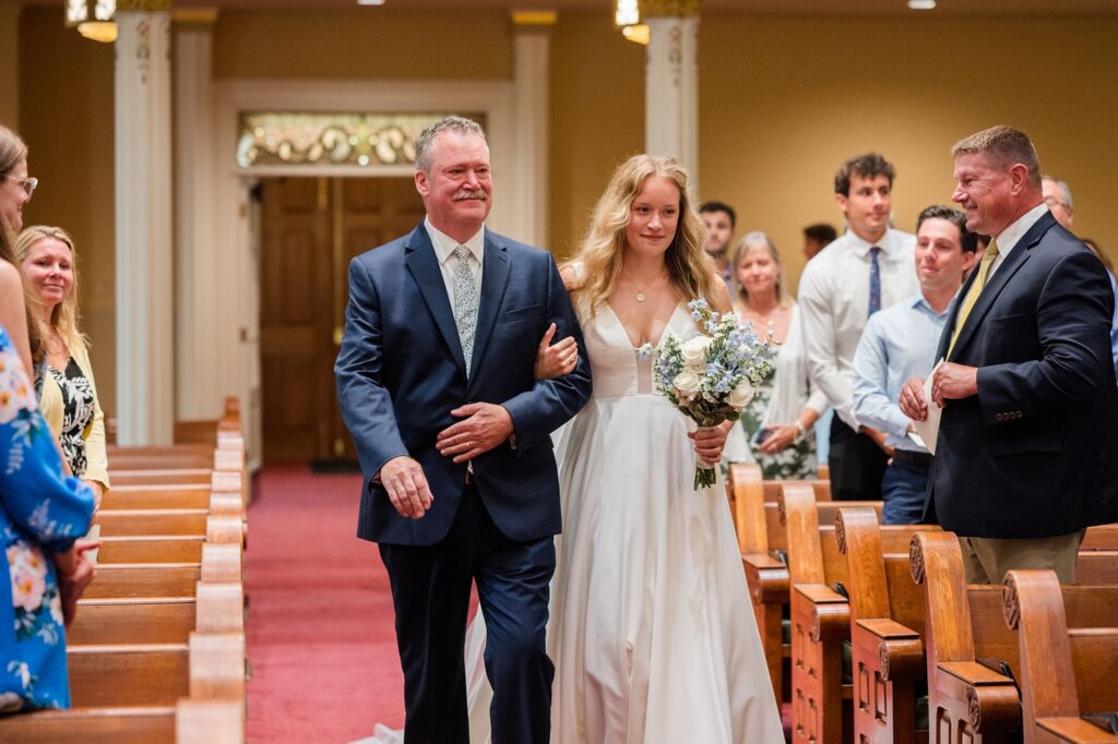 Downtown Fort Wayne Wedding by Indiana Wedding Photographer Courtney Rudicel 