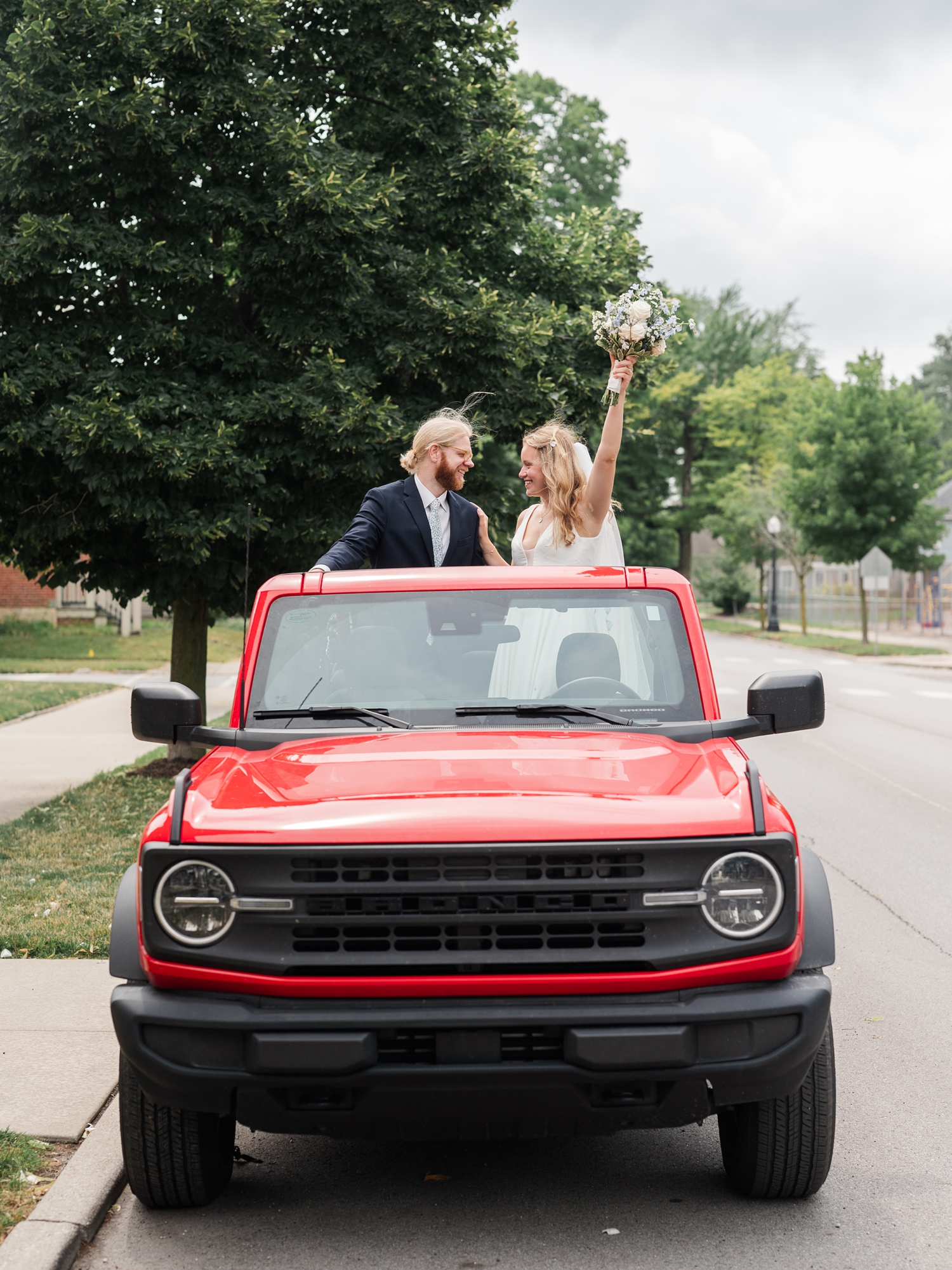 Downtown Fort Wayne Wedding by Indiana Wedding Photographer Courtney Rudicel 