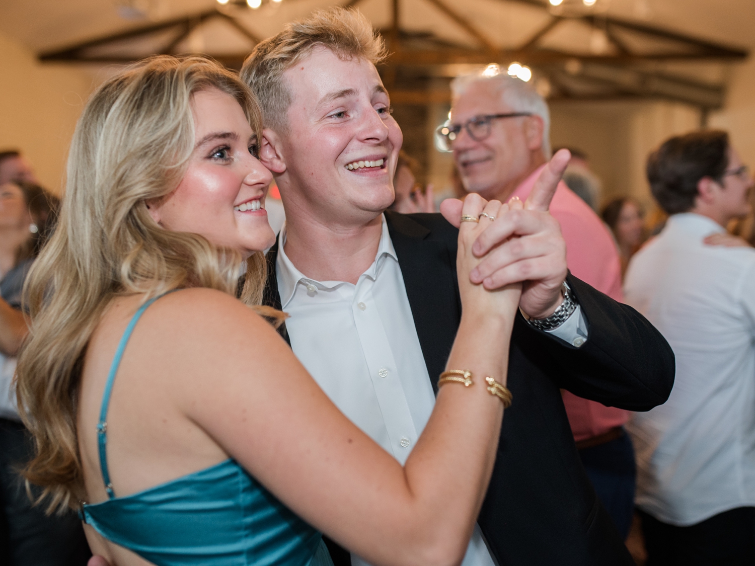 Colorful Wildflower Wedding at The Wooded Knot by South Bend Wedding Photographer Courtney Rudicel