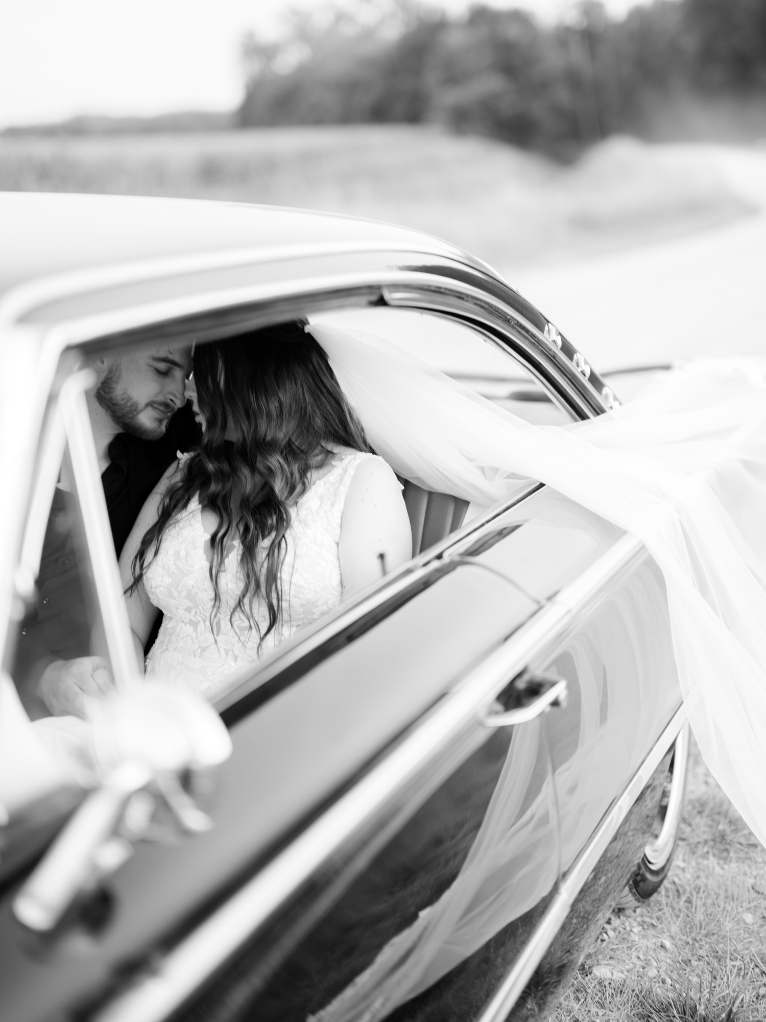 Colorful Wildflower Wedding at The Wooded Knot by South Bend Wedding Photographer Courtney Rudicel