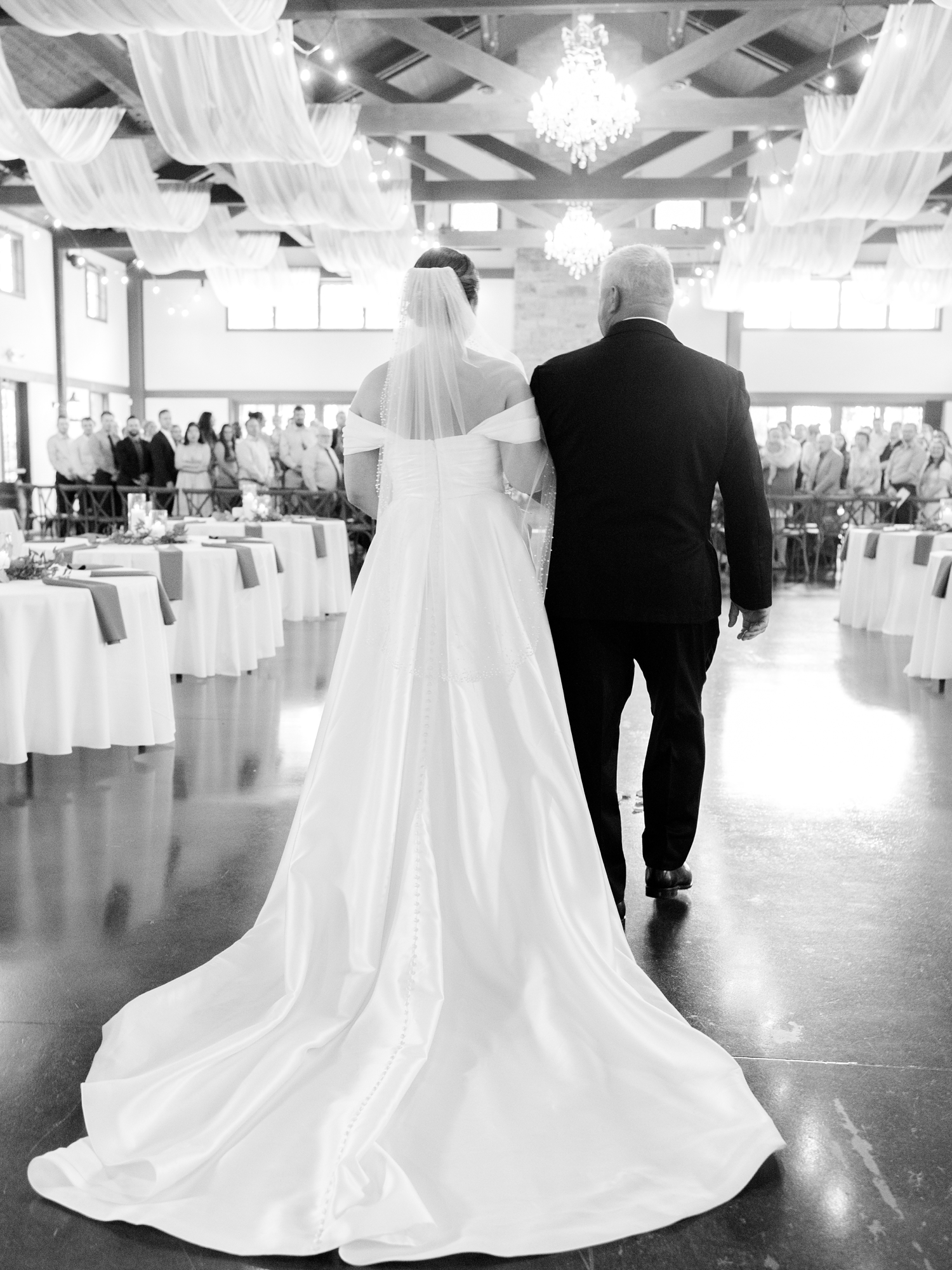 Elegant Black Tie Summer Wedding by Indianapolis Wedding Photographer Courtney Rudicel