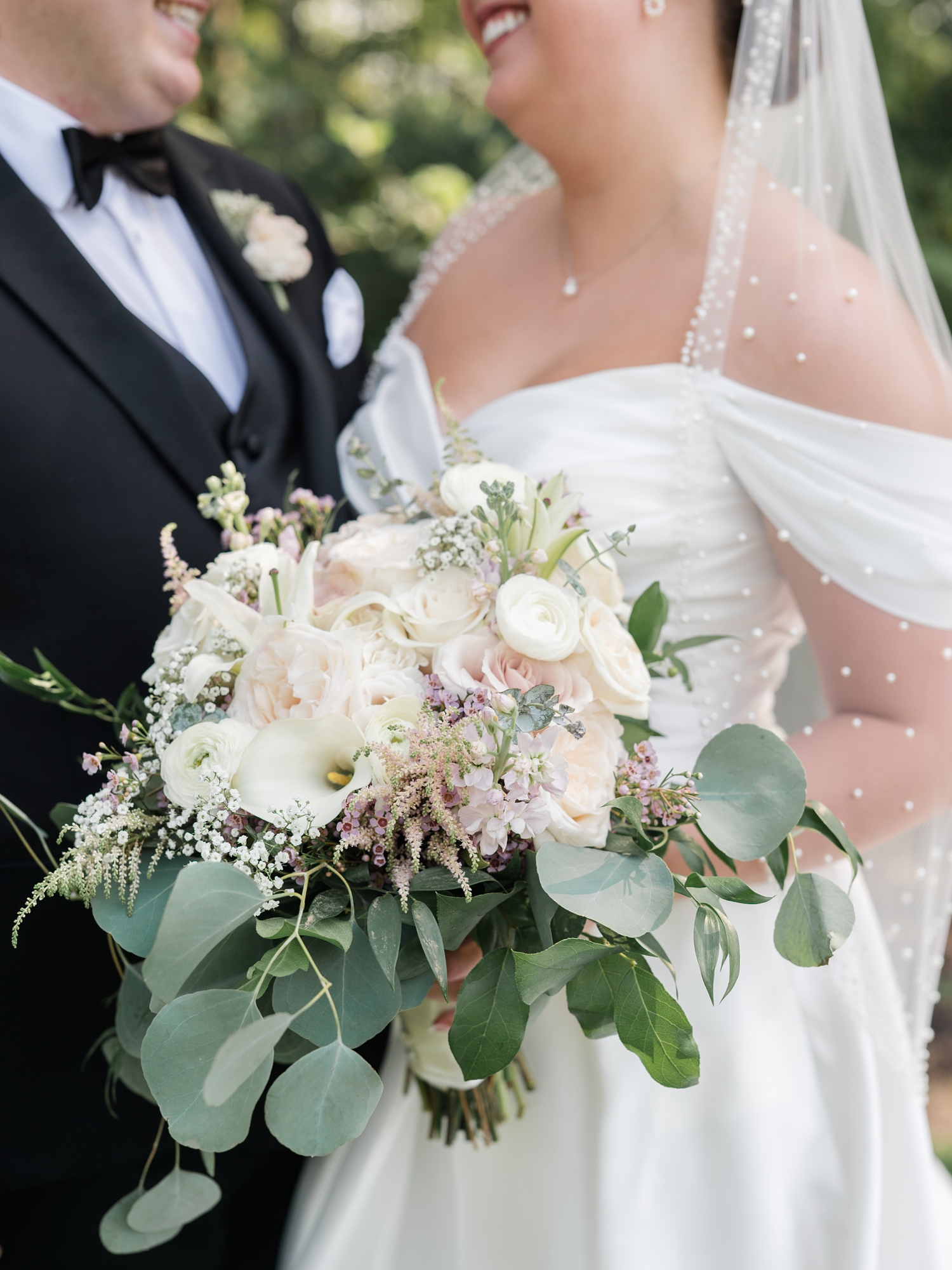 Elegant Black Tie Summer Wedding by Indianapolis Wedding Photographer Courtney Rudicel