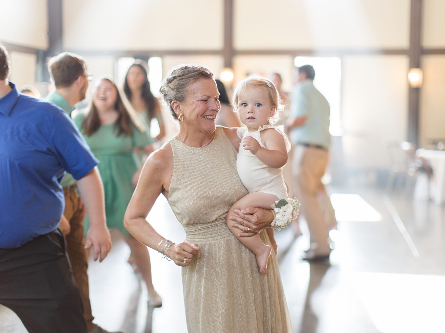 Elegant Black Tie Summer Wedding by Indianapolis Wedding Photographer Courtney Rudicel