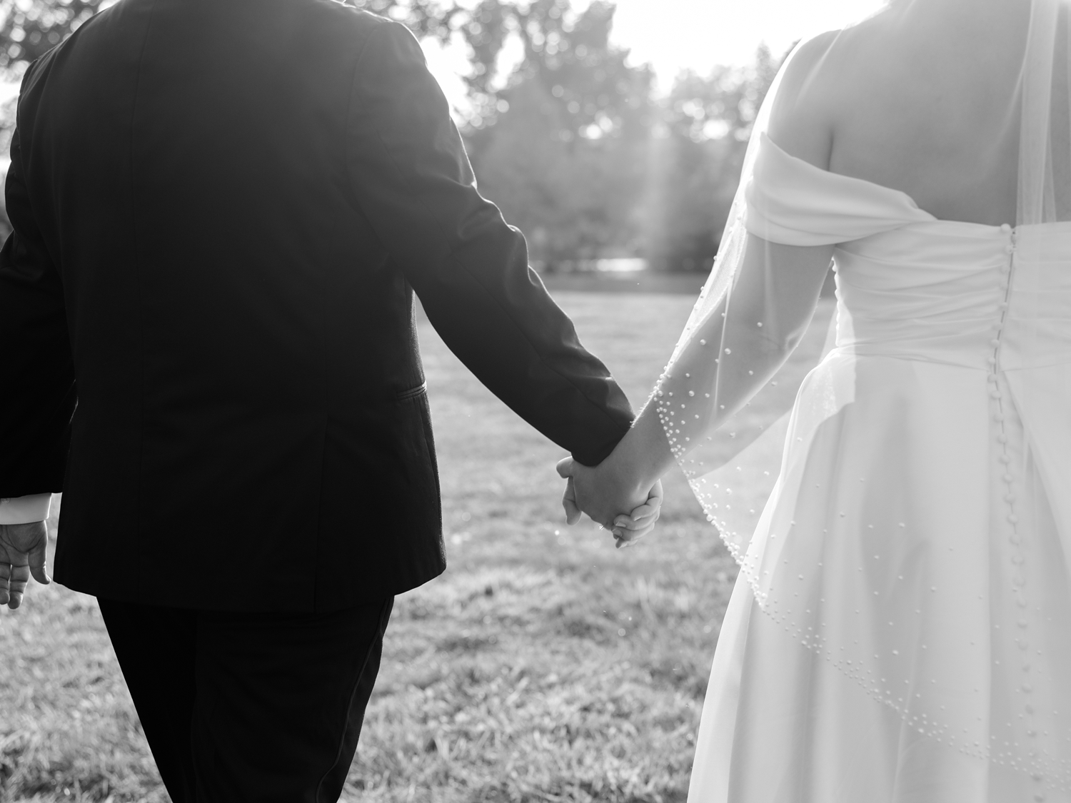 Elegant Black Tie Summer Wedding by Indianapolis Wedding Photographer Courtney Rudicel