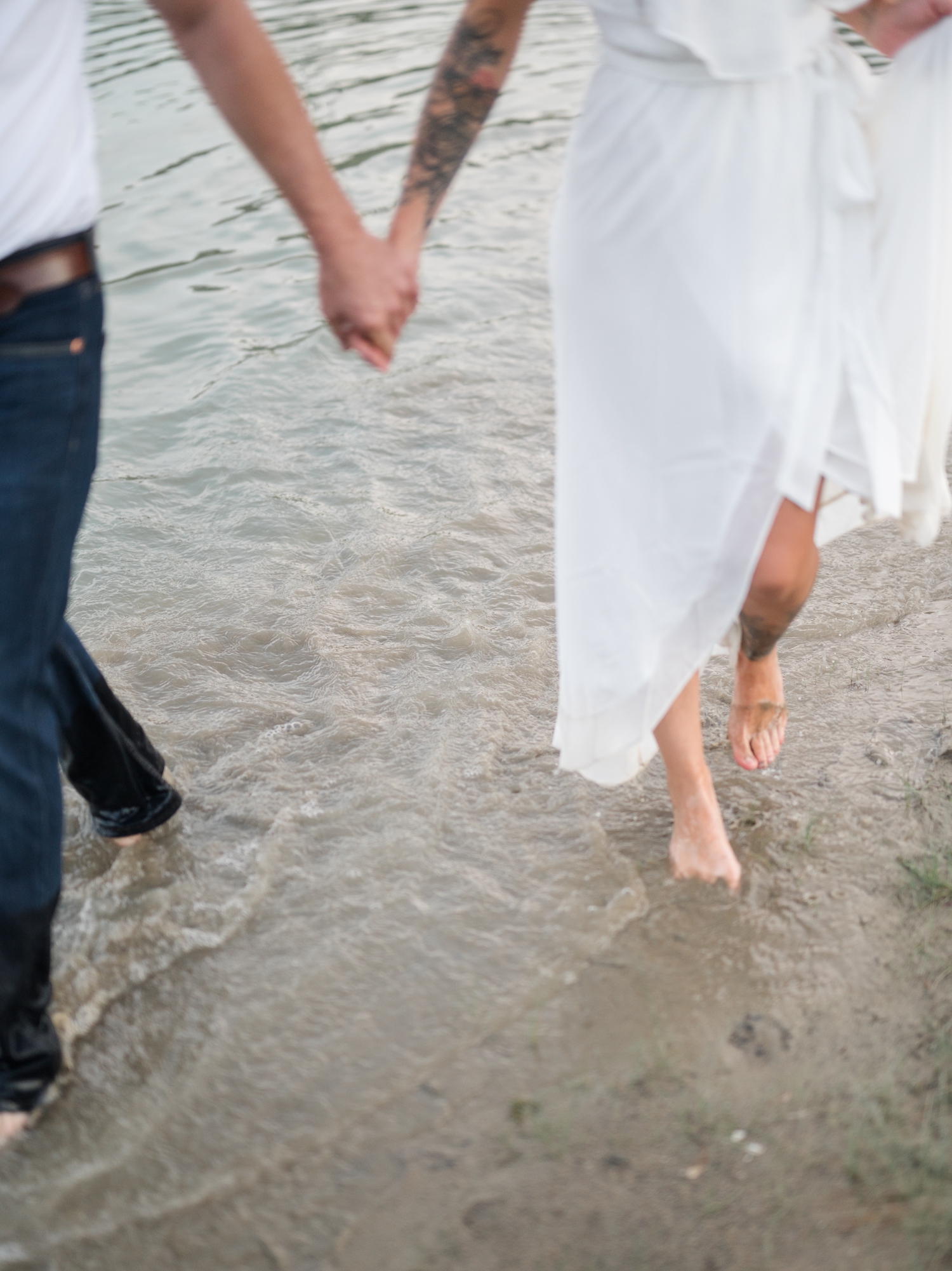 Fort Wayne Engagement Session at Metea Park by Fort Wayne Wedding Photographer Courtney Rudicel