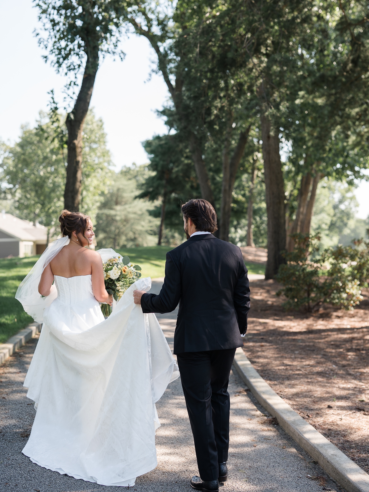 Rich Autumn Colored Country Club Wedding by Michigan Wedding Photographer Courtney Rudicel