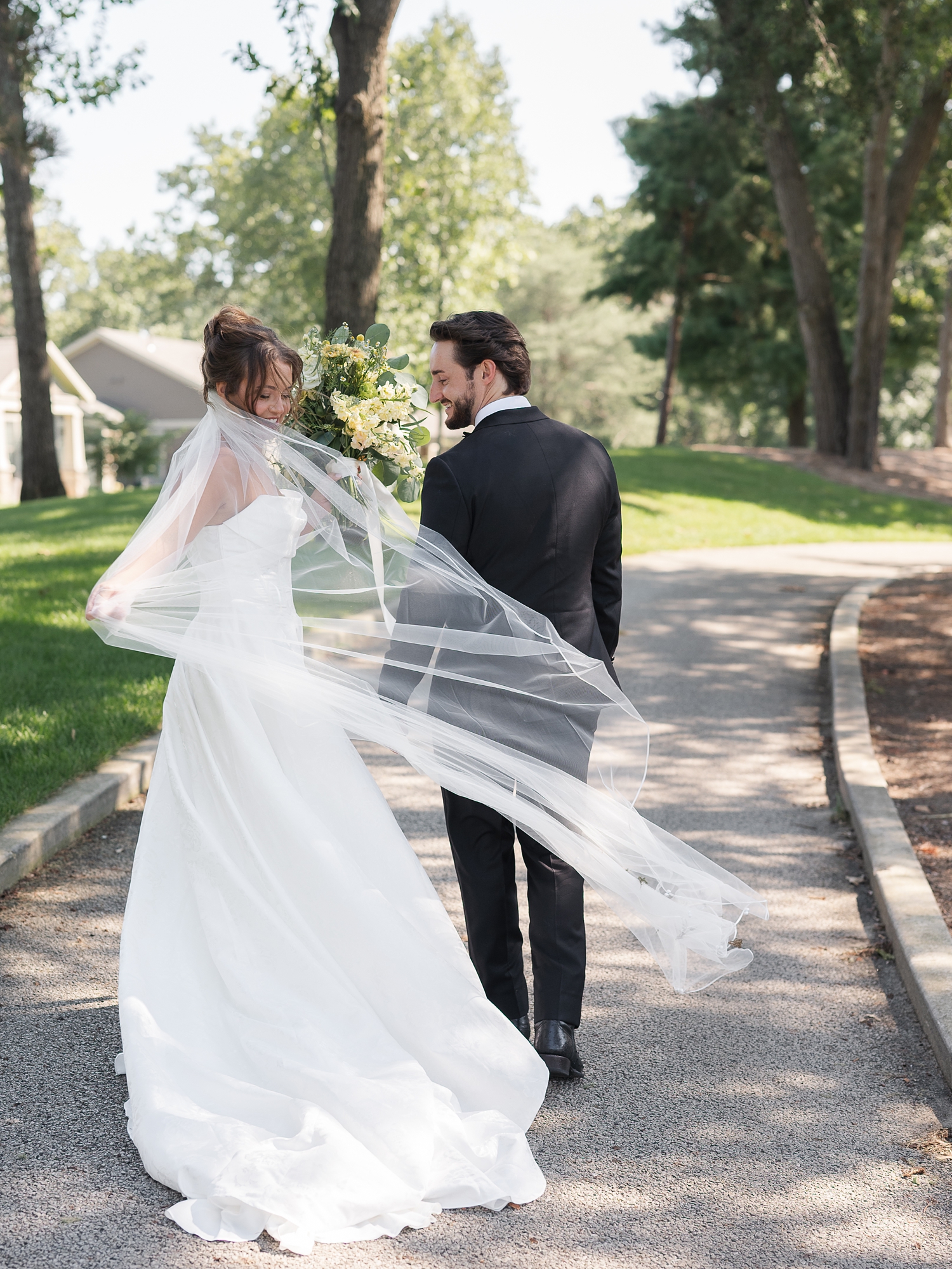 Rich Autumn Colored Country Club Wedding by Michigan Wedding Photographer Courtney Rudicel