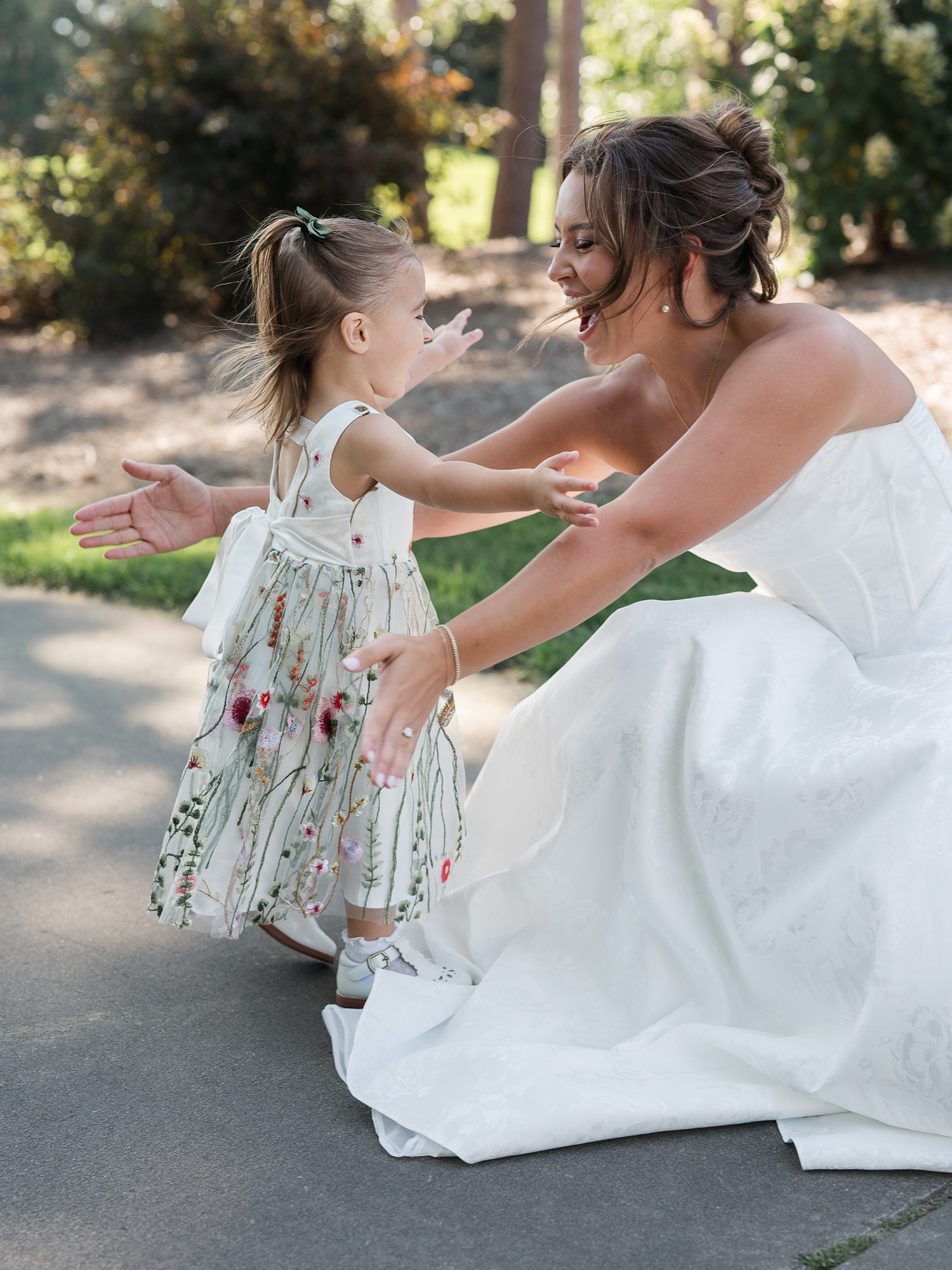 Rich Autumn Colored Country Club Wedding by Michigan Wedding Photographer Courtney Rudicel