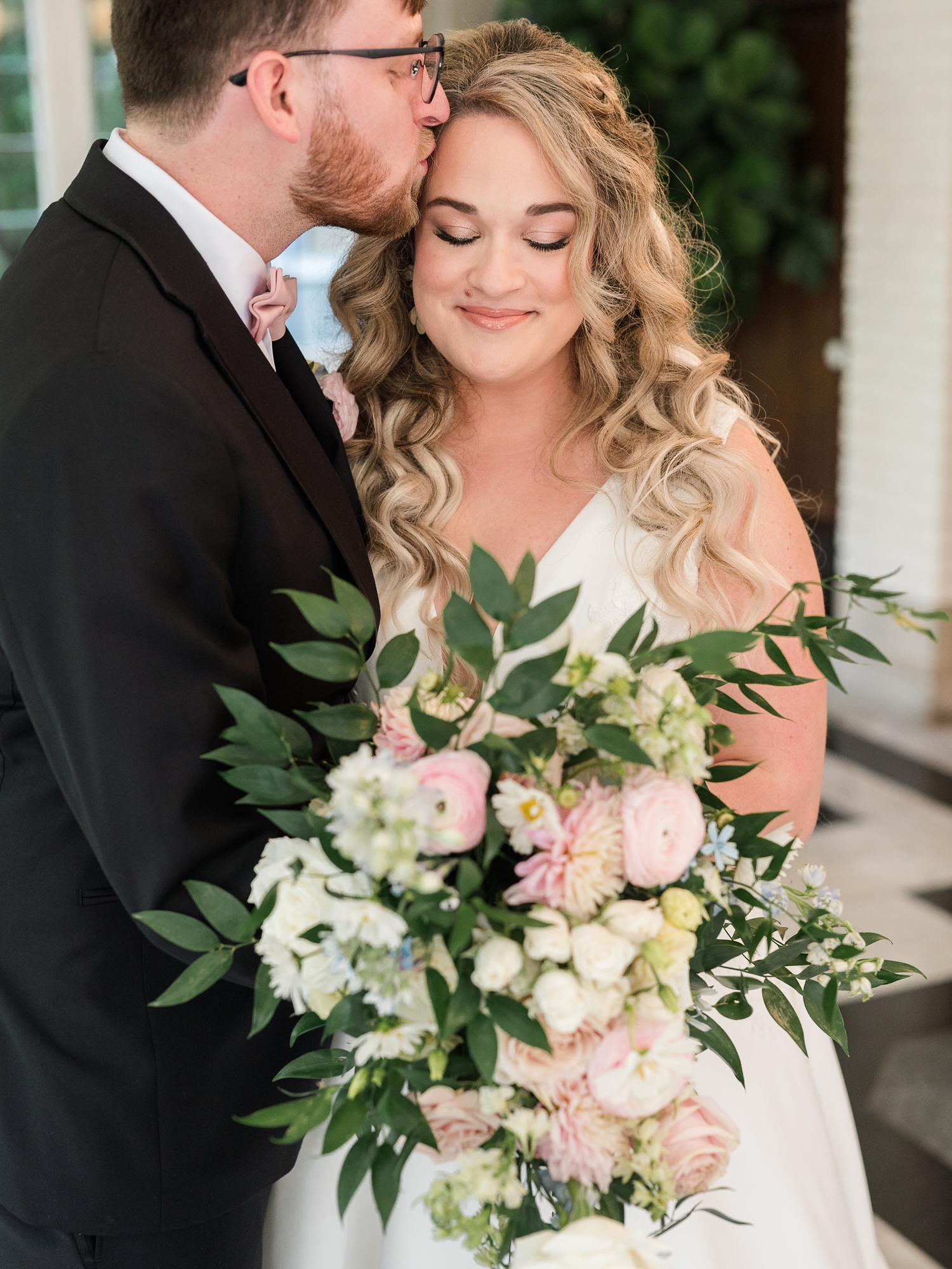 Garden Party Laurel Hall Wedding by Indiana Wedding Photographer Courtney Rudicel