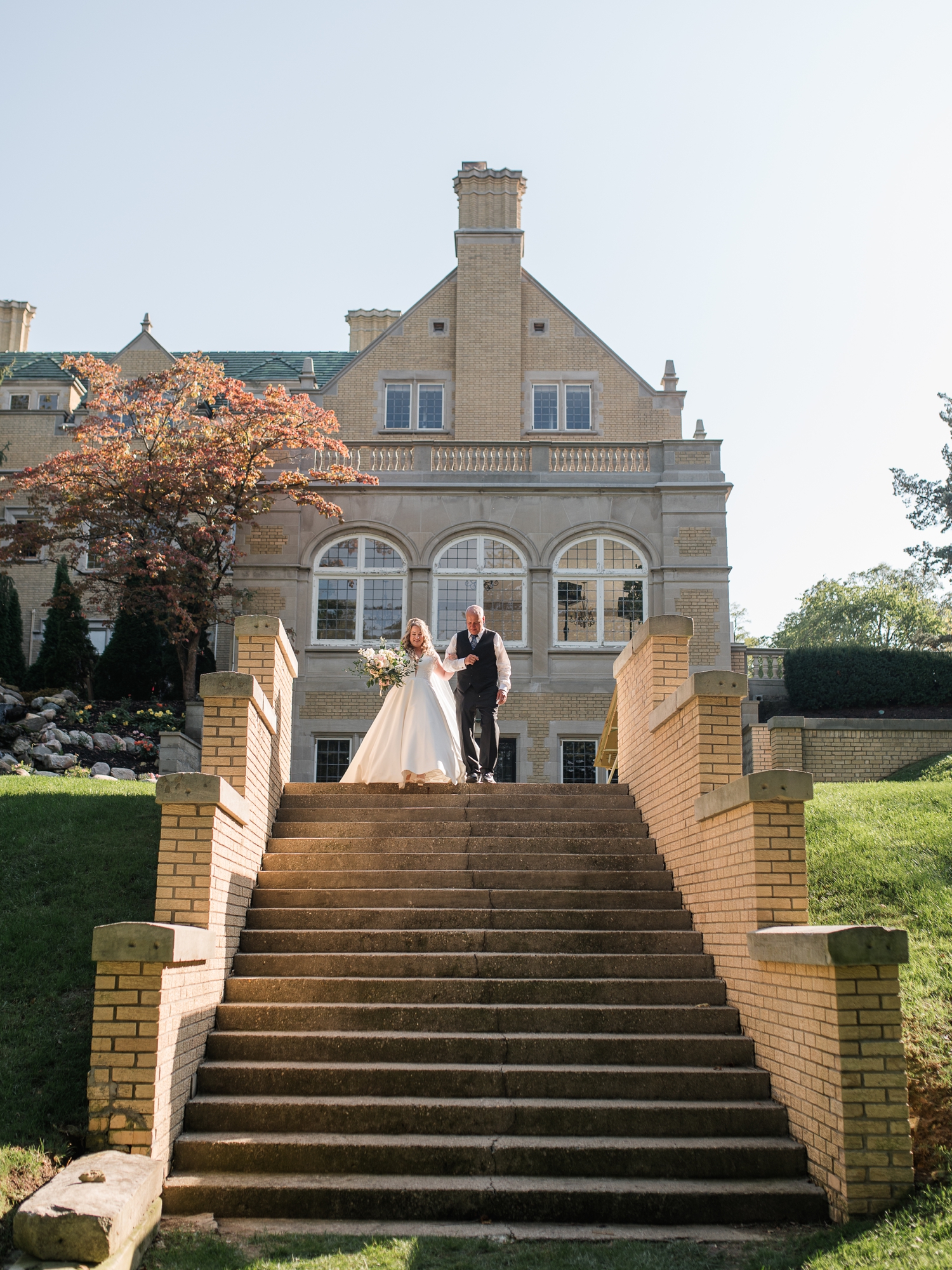 Garden Party Laurel Hall Wedding by Indiana Wedding Photographer Courtney Rudicel