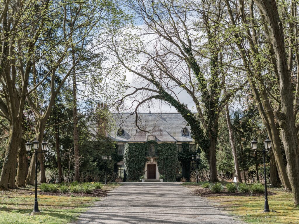 Greencrest Manor Estate Wedding by Michigan Wedding Photographer Courtney Rudicel