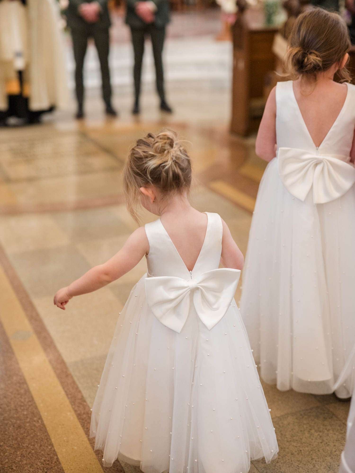 Elegant Neutral Wedding by Michigan Wedding Photographer Courtney Rudicel