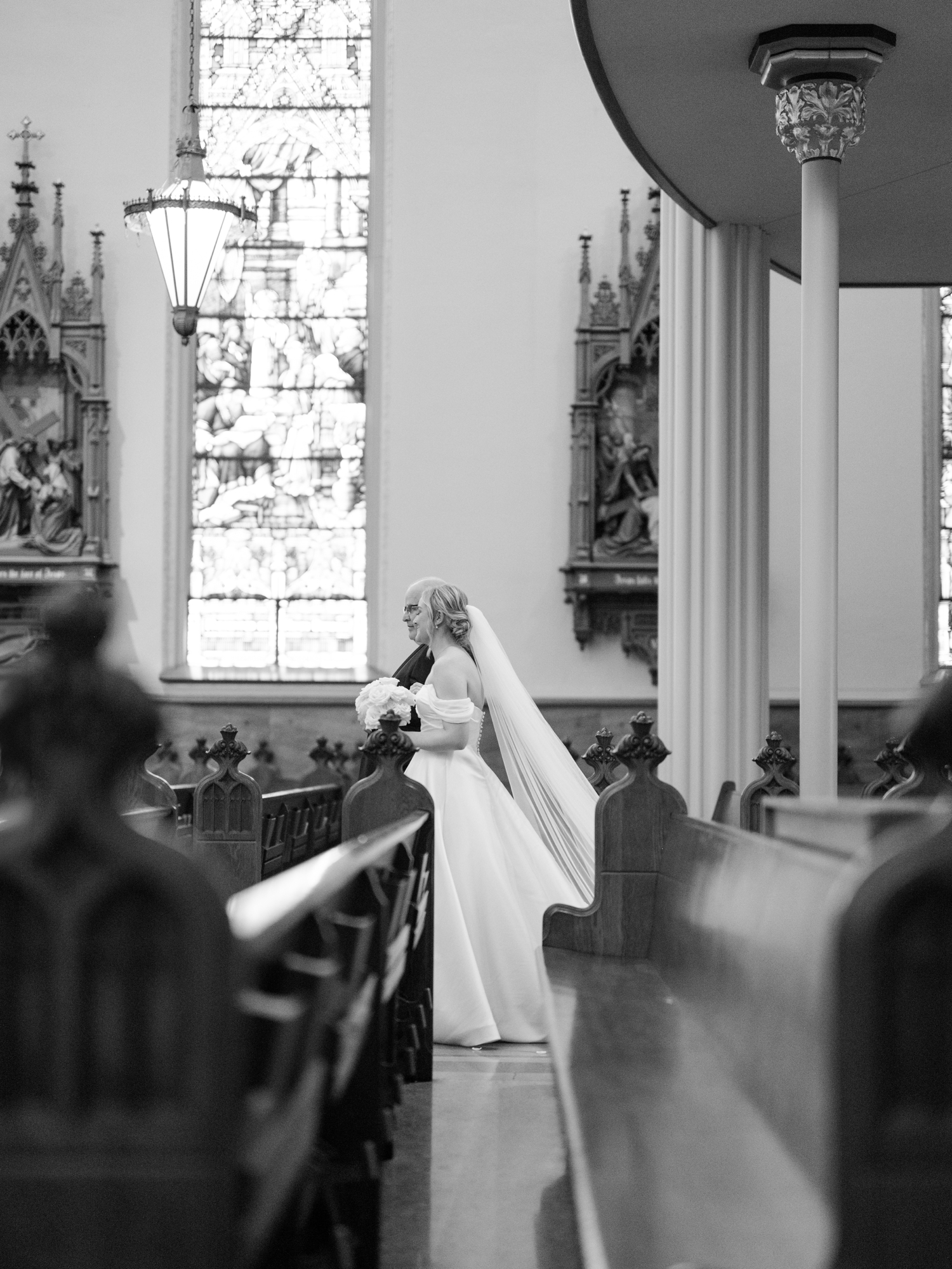 Elegant Neutral Wedding by Michigan Wedding Photographer Courtney Rudicel
