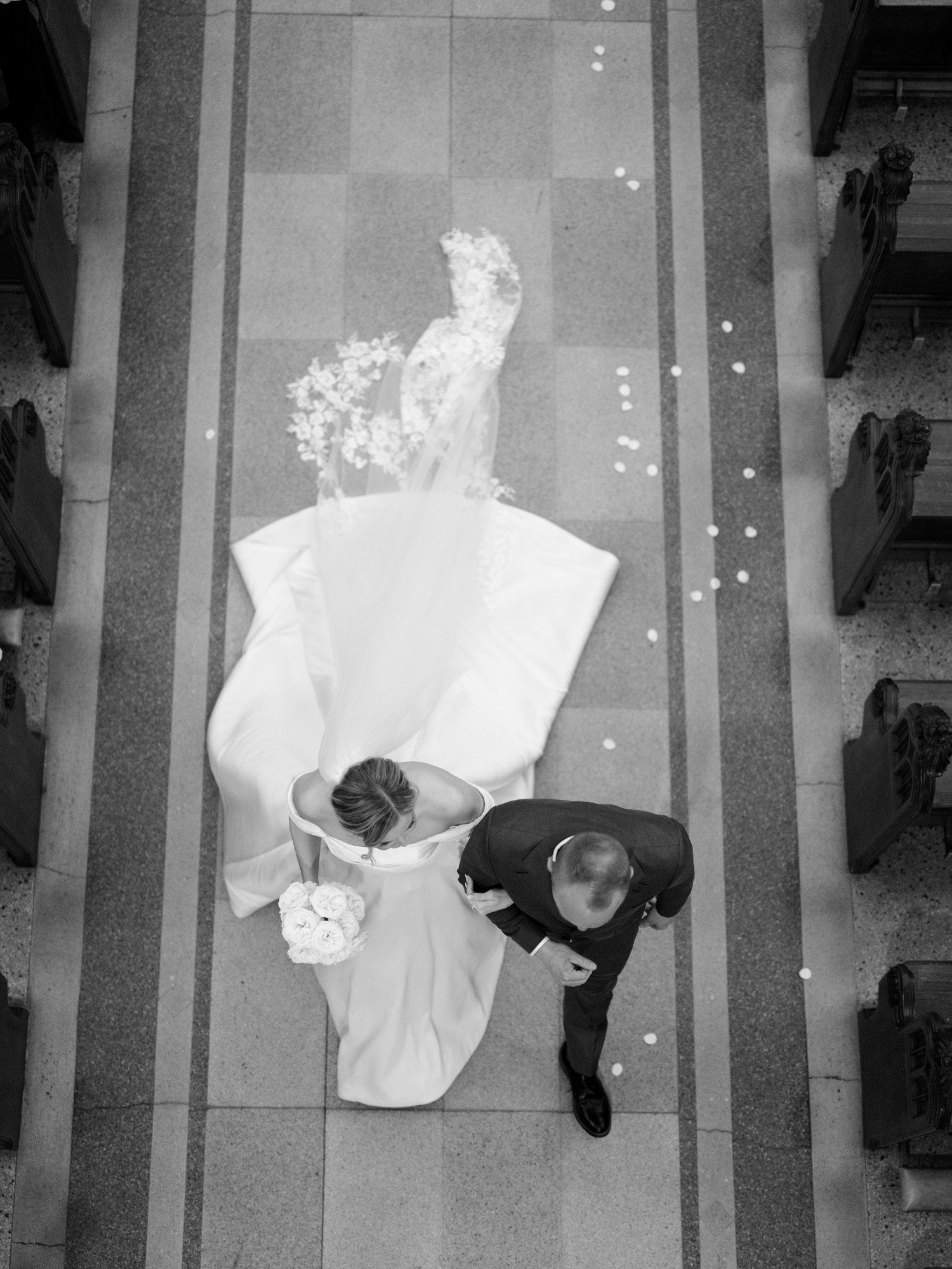 Elegant Neutral Wedding by Michigan Wedding Photographer Courtney Rudicel