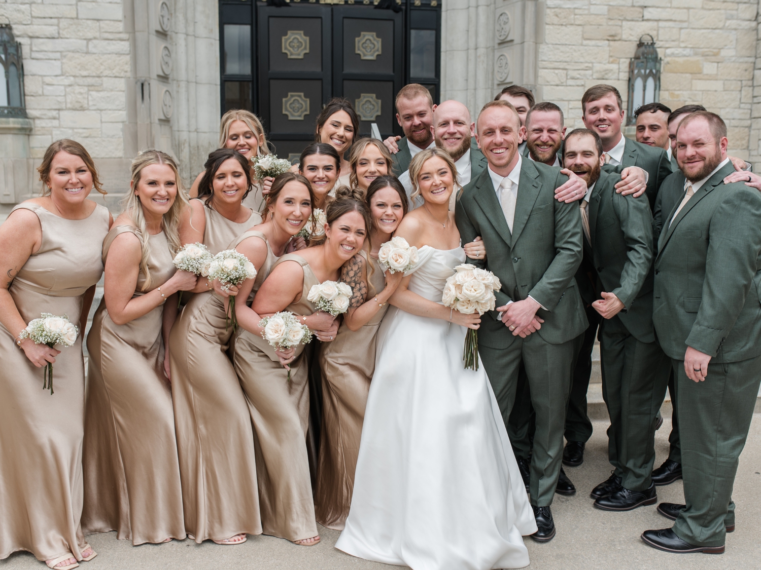 Elegant Neutral Wedding by Michigan Wedding Photographer Courtney Rudicel