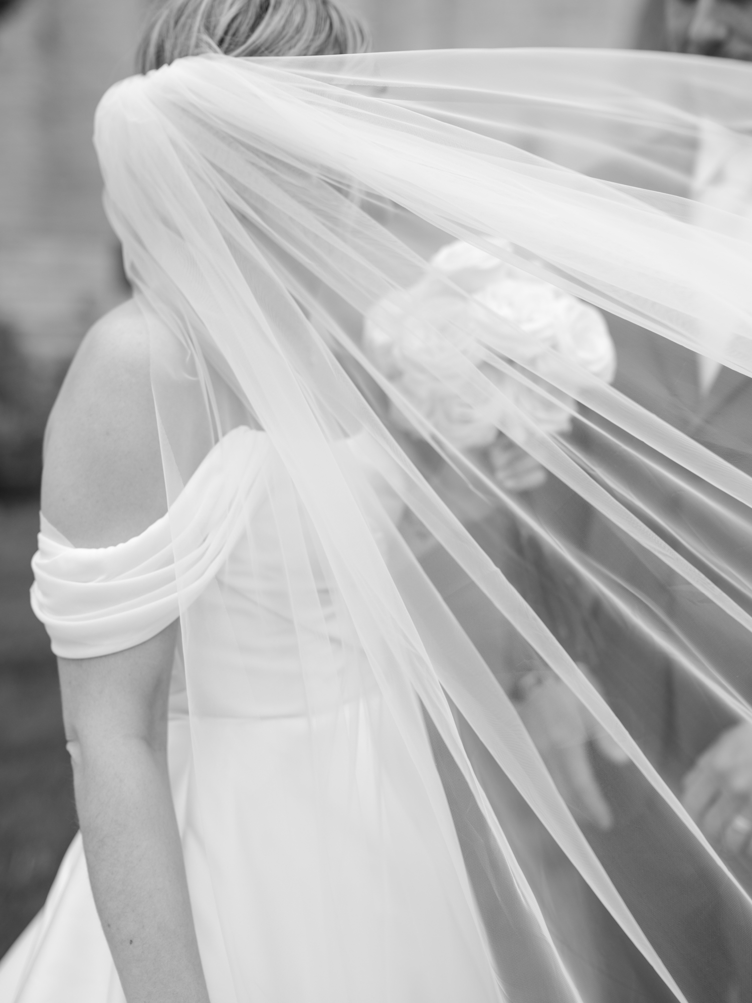 Elegant Neutral Wedding by Michigan Wedding Photographer Courtney Rudicel