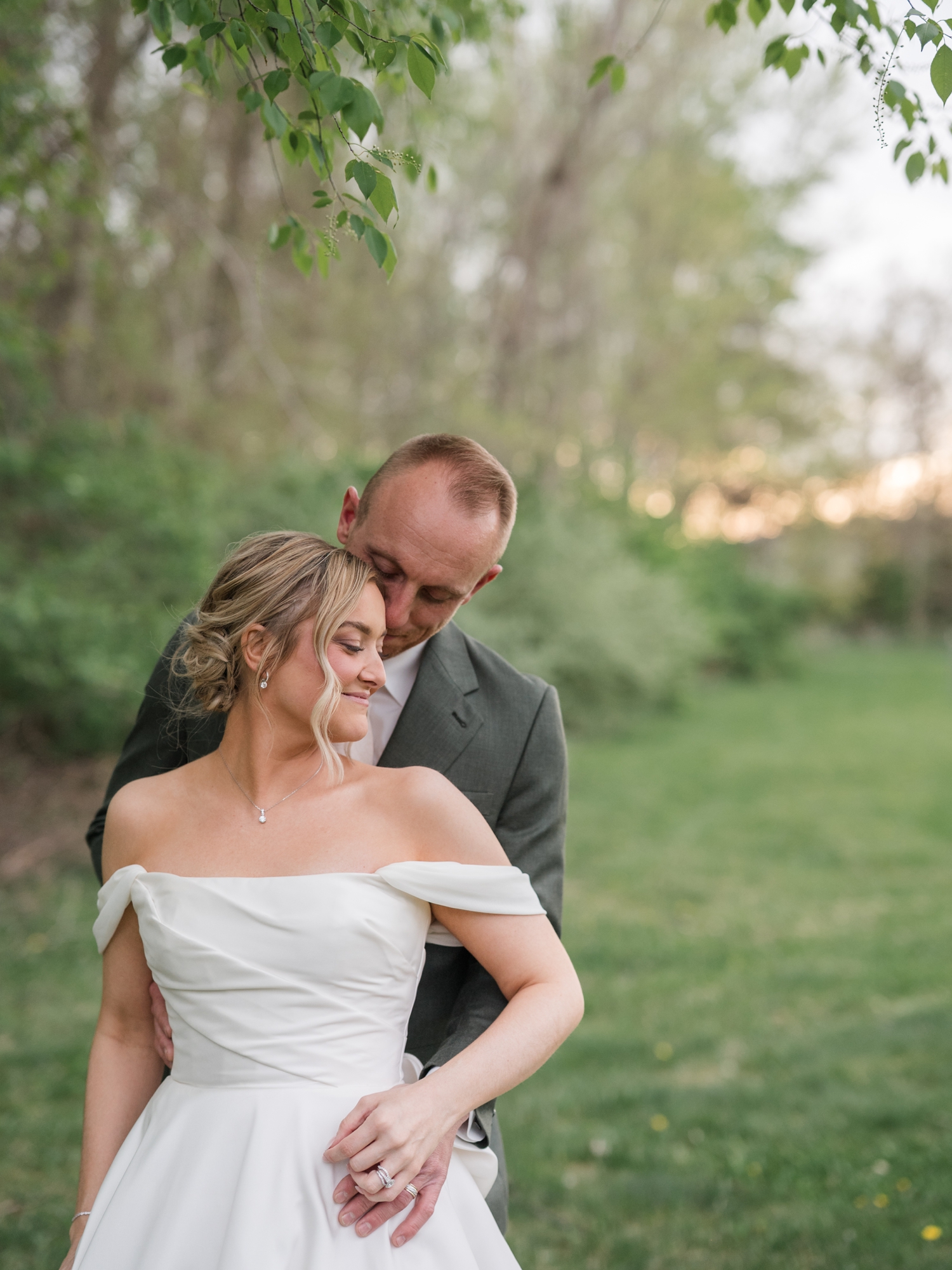 Elegant Neutral Wedding by Michigan Wedding Photographer Courtney Rudicel