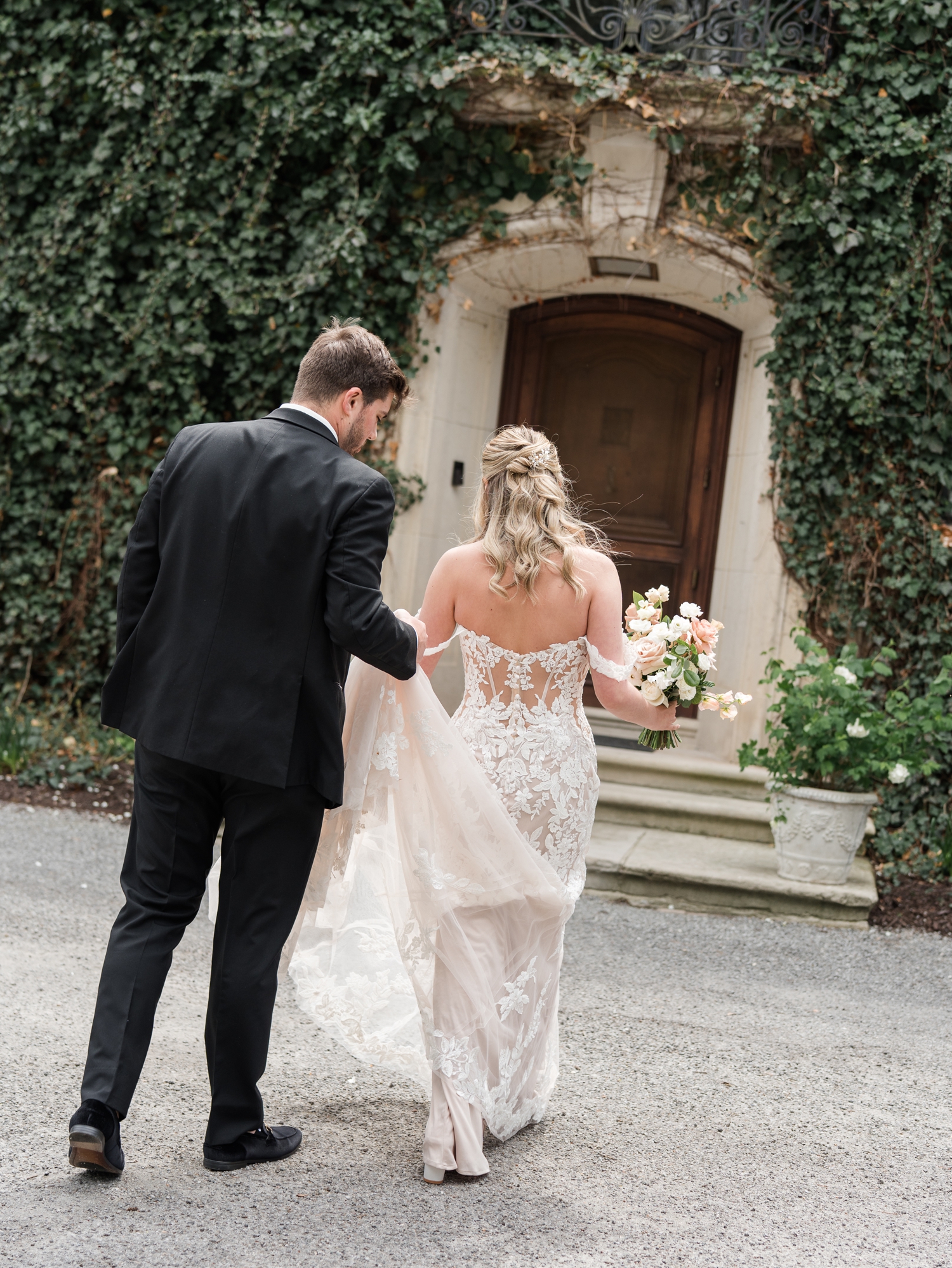 Greencrest Manor Estate Wedding by Michigan Wedding Photographer Courtney Rudicel