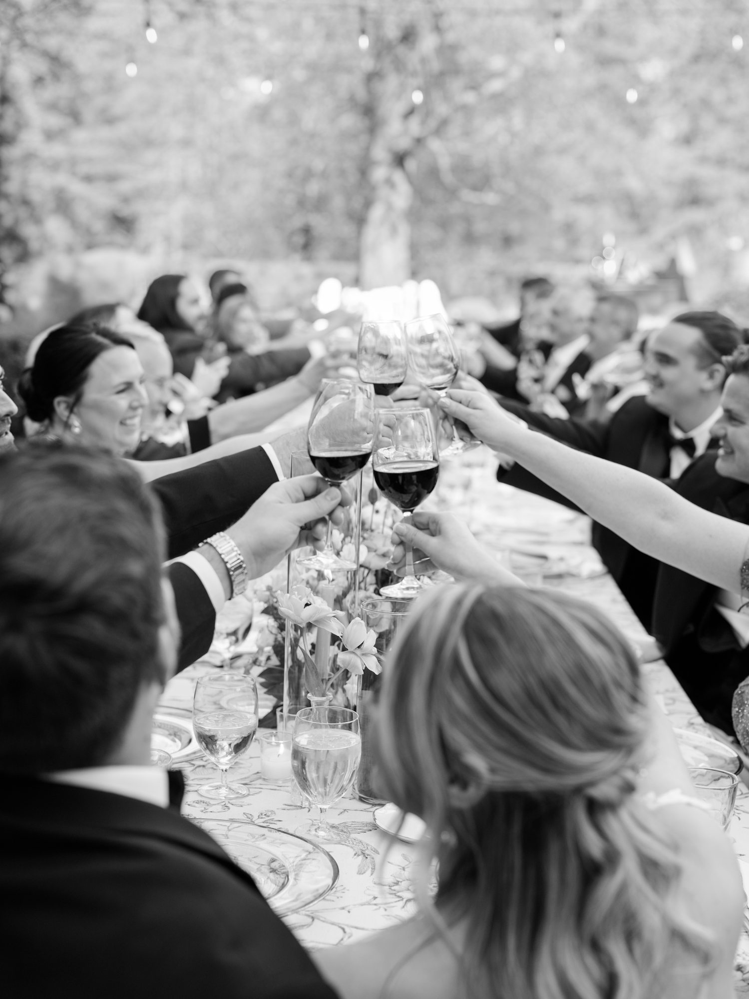 Greencrest Manor outdoor wedding reception al fresco by Michigan Wedding Photographer Courtney Rudicel
