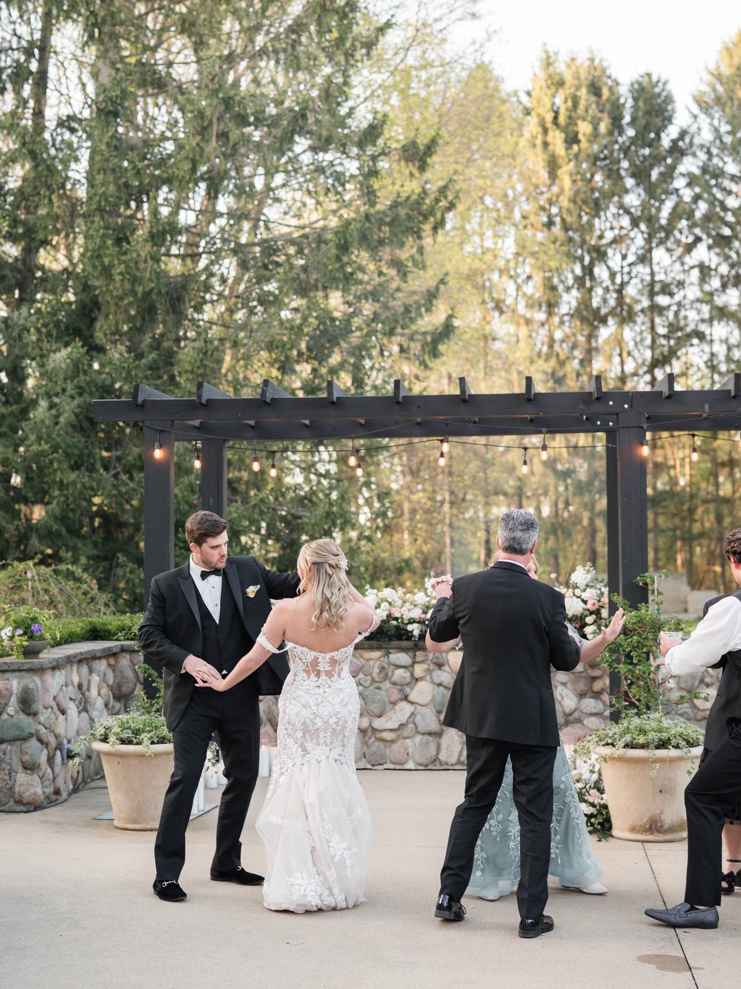 Greencrest Manor Estate Wedding by Michigan Wedding Photographer Courtney Rudicel