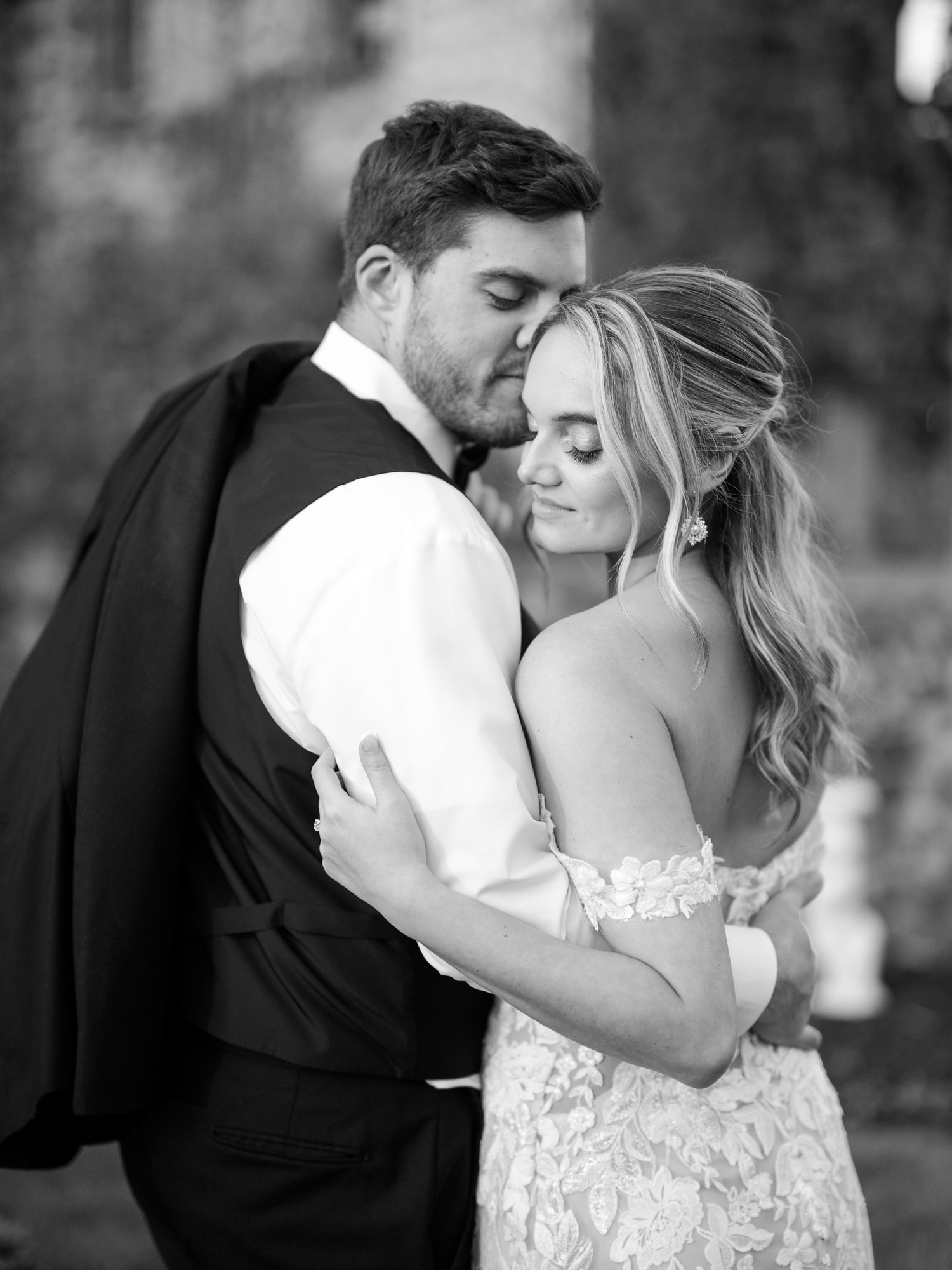 Greencrest Manor Estate Wedding by Michigan Wedding Photographer Courtney Rudicel