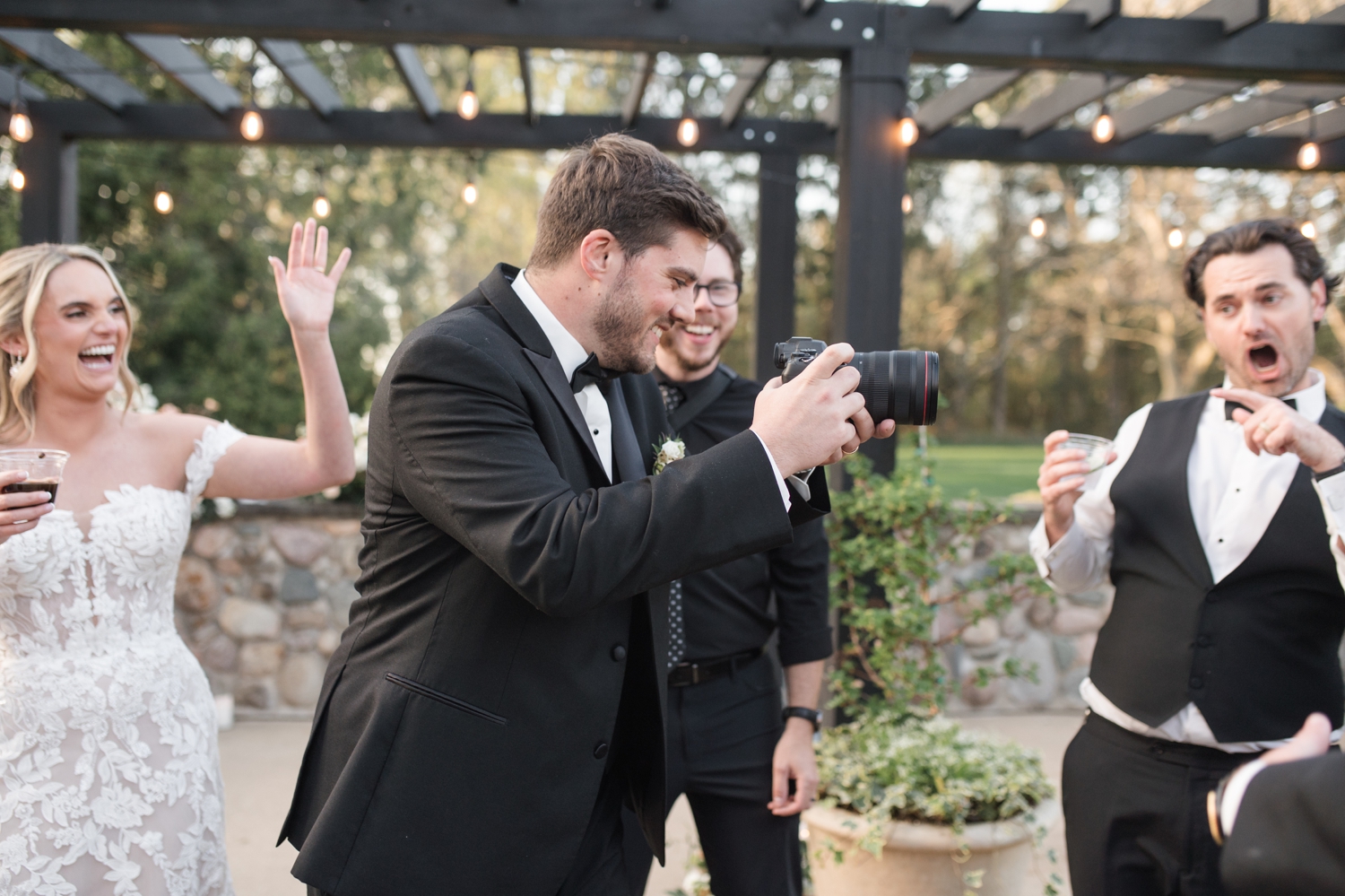 Greencrest Manor outdoor wedding reception by Michigan Wedding Photographer Courtney Rudicel