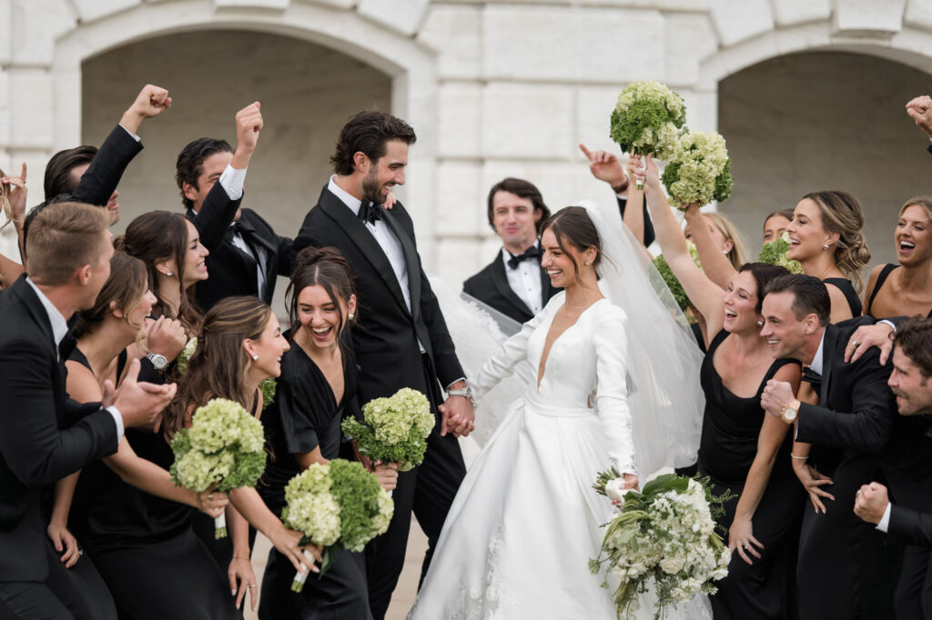 bridal party at one of the best wedding venues in metro detroit area​