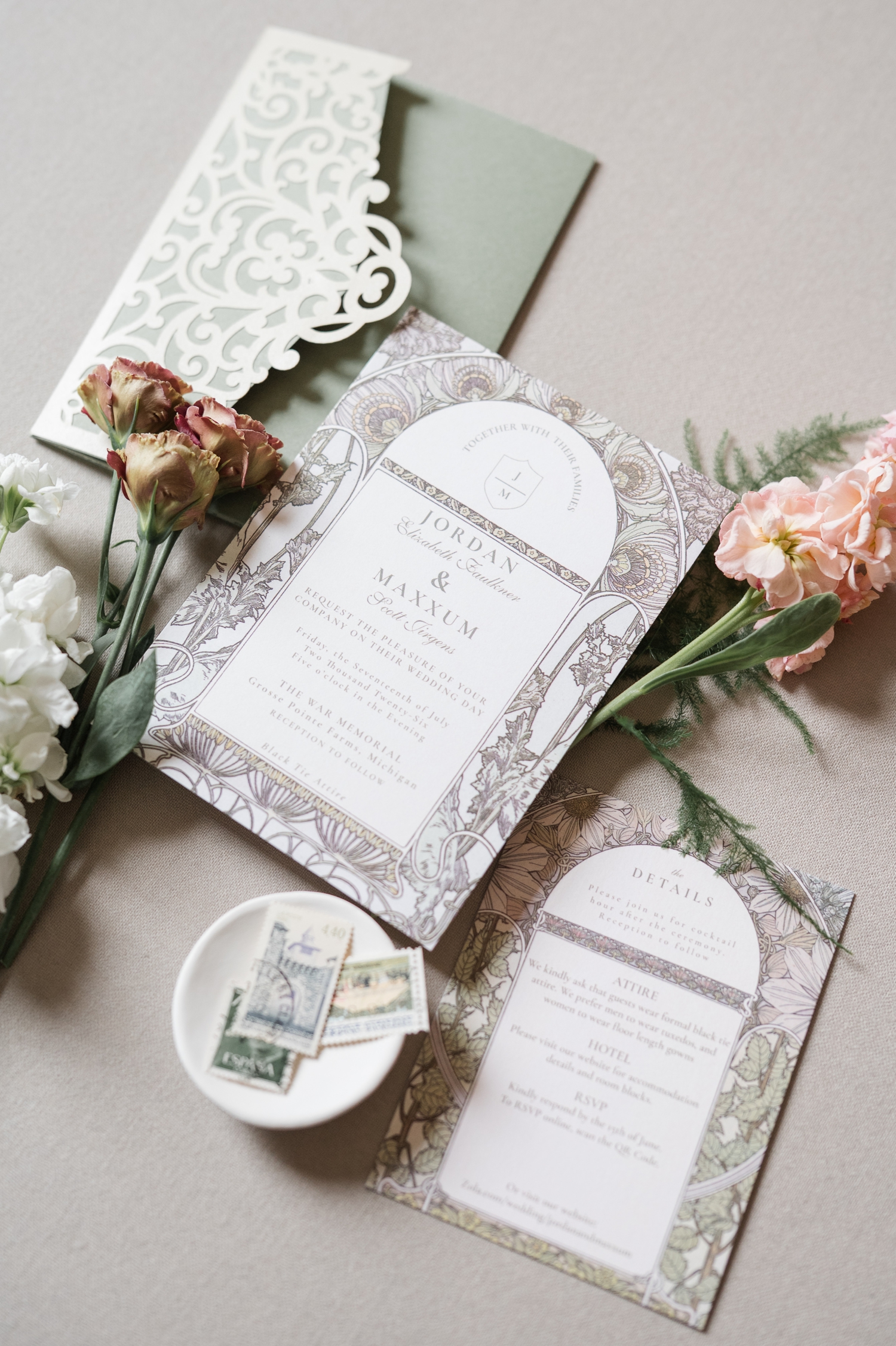 Cincinnati Wedding Photographer Courtney Rudicel