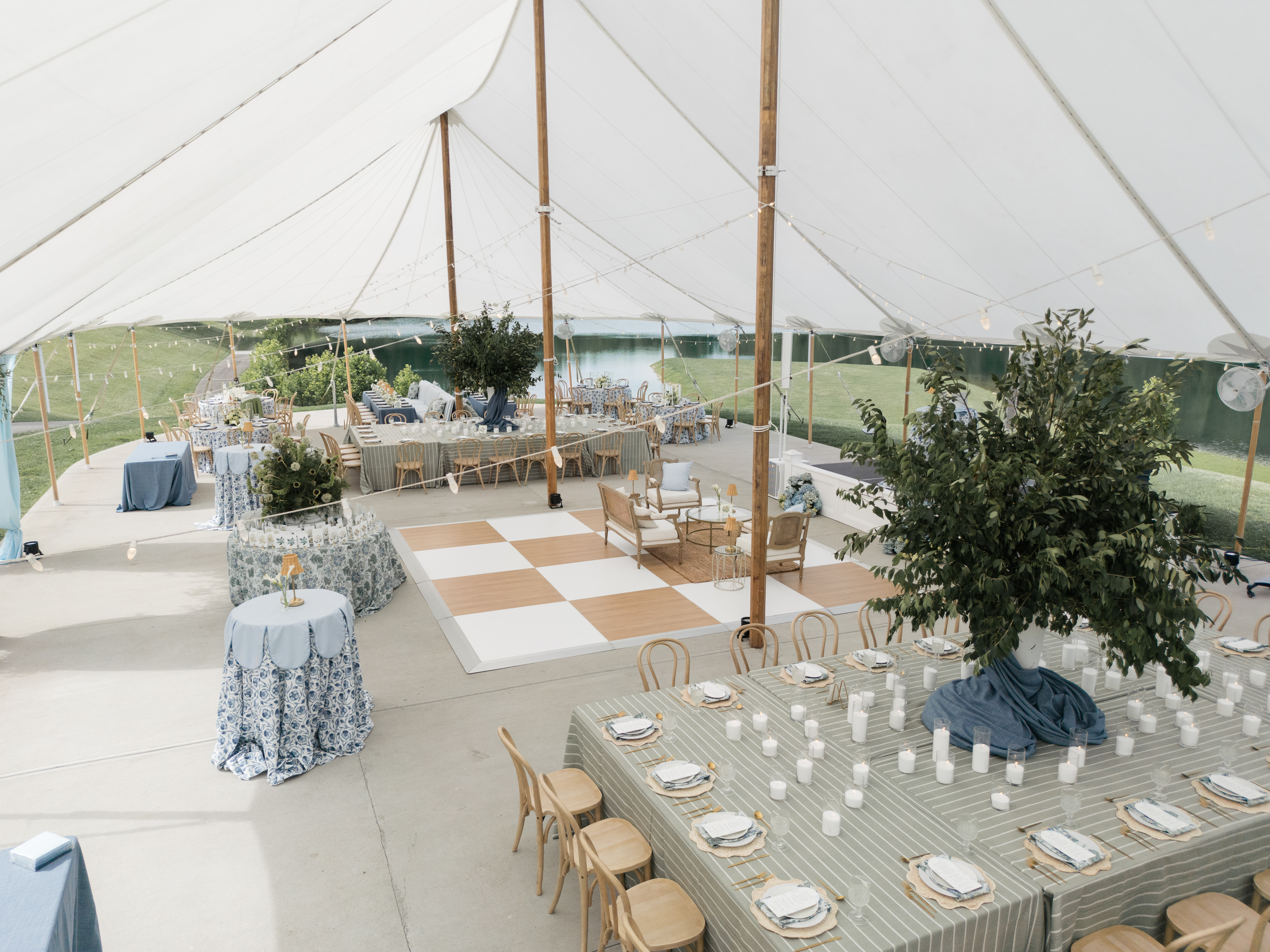 wideshot image of one of the best wedding venues with outdoor ceremony space cincinnati